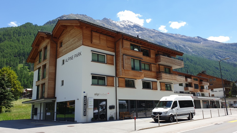 Alphubel AG Alpine Park neues logo